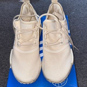 Women Adidas NMD R1 ‘Wonder White’